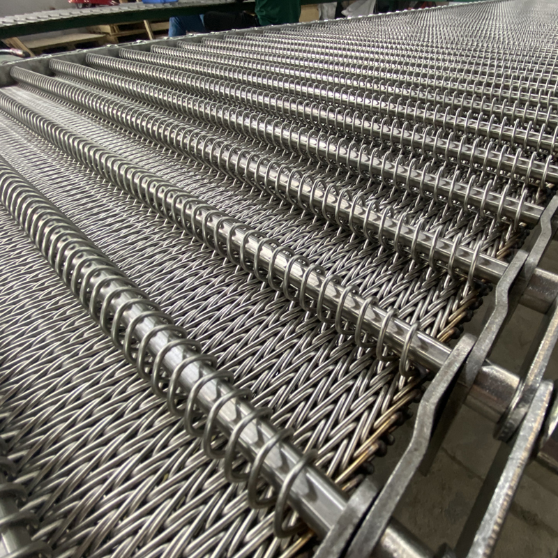 Fastener blackening furnace mesh belt