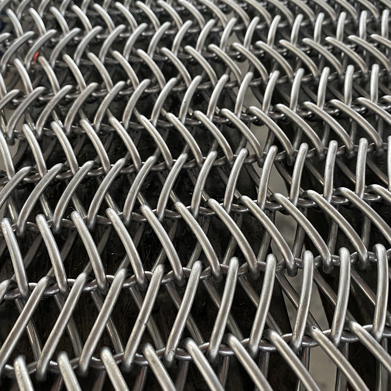 Medical device brazing furnace mesh belt